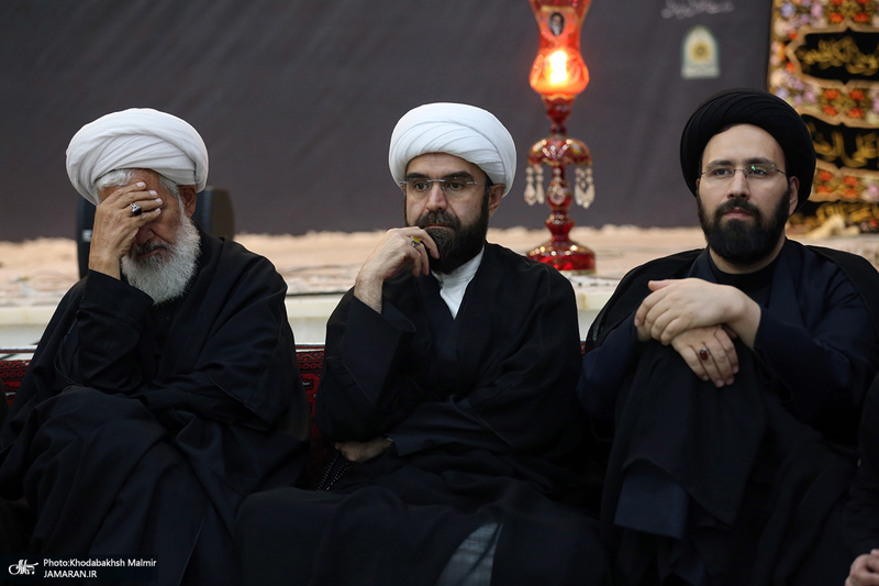 مراسم عزادارای شب عاشورا در حرم مطهر امام خمینی
