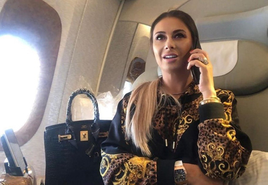 مدل رومانیایی که ایجنت جدید فوتبال شد/ ثبت گران‌ترین انتقال به نام 