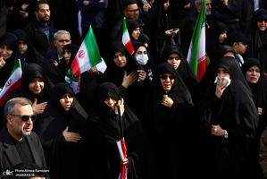 مراسم تشییع پیکرهای مطهر 84 شهید قهرمان ناوشکن دنا -2