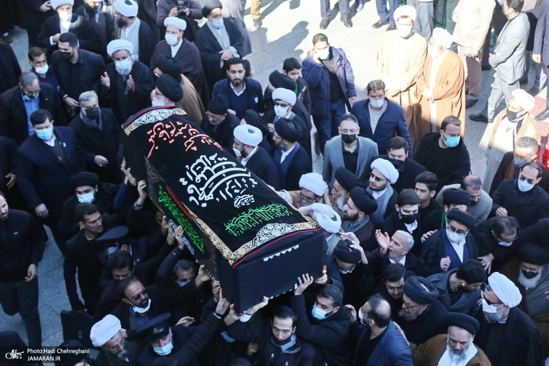 مراسم تشییع آیت الله العظمی صافی گلپایگانی (ره) در قم - 2