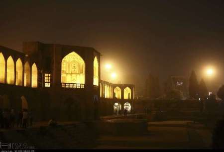 اصفهان در مرز خطر  هجوم ریزگردها سلامت شهروندان را تهدید می کند