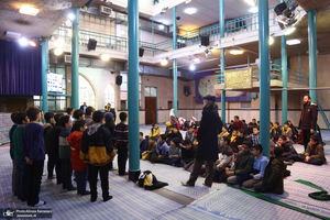 بازدید اقشار مختلف مردم از بیت امام خمینی (س) در جماران-5