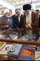 بازدید رهبر معظم انقلاب از سی و‌‌ یکمین نمایشگاه بین‌المللی کتاب تهران