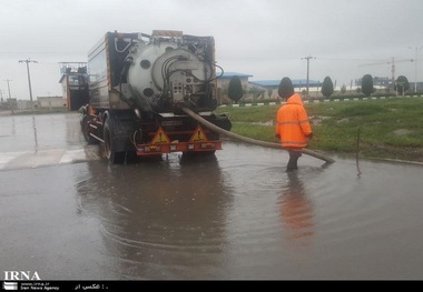 40 مورد آبگرفتگی در معابر مشهد رخ داد