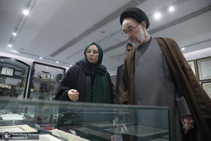 بازدید سید محمد خاتمی از موزه دکتر حسن حبیبی