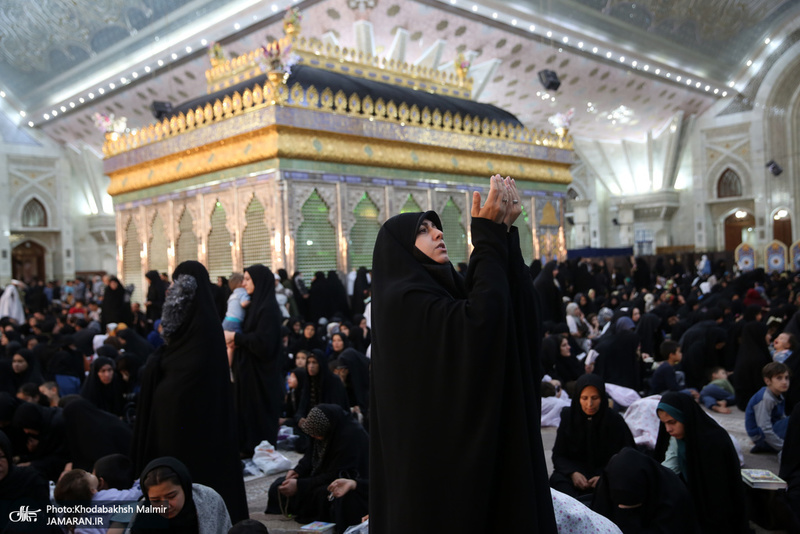 ..احیای شب بیست وسوم ماه مبارک رمضان در حرم مطهر امام خمینی(س)