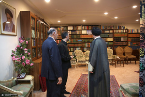 حضور سید حسن خمینی در منزل مرحوم حجت الاسلام و المسلمین حسینعلی نیری