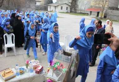 مشارکت 16 هزار دانش آموز و معلم آستارایی در جشن نیکوکاری