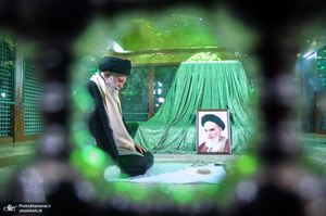 حضور رهبر معظم انقلاب در مرقد مطهر امام خمینی(س) و گلزار شهیدان