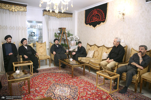حضور سیدحسن خمینی در منزل شهید باقری