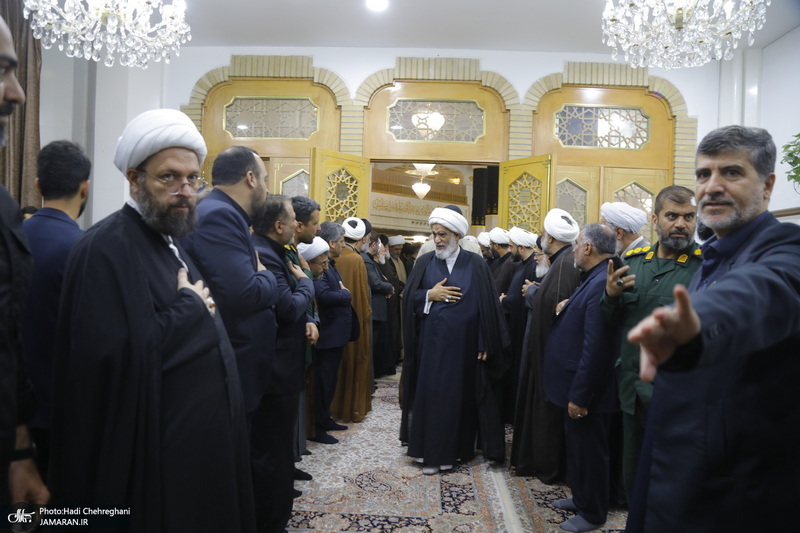 مراسم بزرگداشت رئیس جمهوری و یارانش در حرم حضرت معصومه(س)