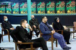 شب شعر «اين محرم وصفر است كه اسلام را زنده نگه داشته است» در حسینیه جماران