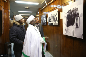 بازدید رهبر شیعیان کشور غنا از بیت امام خمینی در جماران