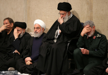 مراسم بزرگداشت شهید حاج قاسم سلیمانی و همرزمانش در حسینیه امام خمینی (ره)