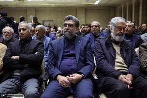 مراسم ترحیم مادر محمد شریعتمداری