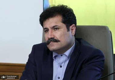 حسین‌زاده، معاون رئیس‌جمهور: مشکل کولبری و ته‌لنجی تا 2 هفته آینده حل می‌شود/ بیش از یک میلیون نفر بازمانده از تحصیل در کشور داشتیم که دور از شأن ملت و دولت است