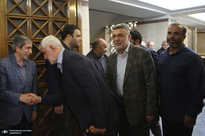 مجلس بزرگداشت خواهر هادی خانیکی