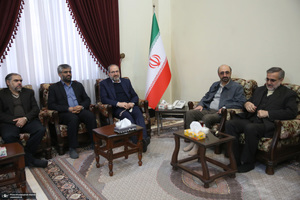 تجدید میثاق رئیس و جمعی از مدیران سازمان صداوسیما با آرمان‌های امام خمینی(س)-2