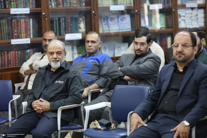 دیدار نوروزی کارکنان موسسه با دکتر علی کمساری