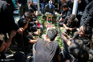 مراسم چهلمین روز شهدای جنگ تحمیلی ۱۲ روزه در قطعه 42 بهشت زهرا (س)