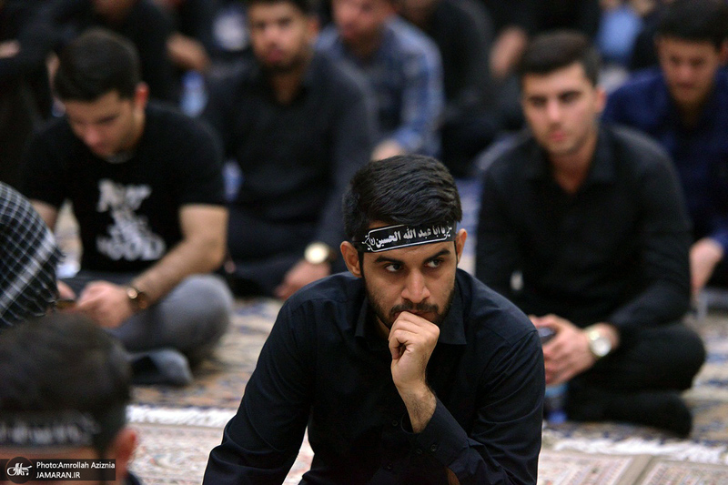 عزاداری دانشجویان دانشگاه علوم پزشکی بقیه الله (عج) در حرم امام خمینی (س)