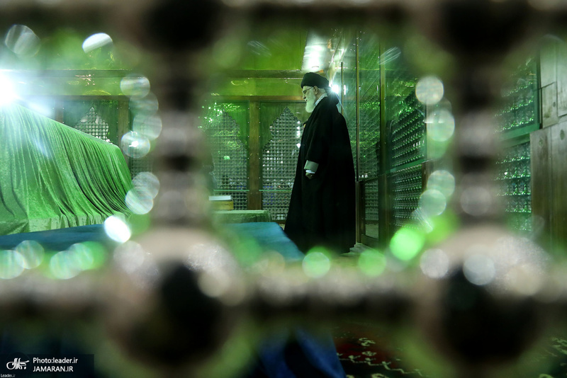 حضور رهبر معظم انقلاب در مرقد مطهر امام خمینی(س) و گلزار شهیدان