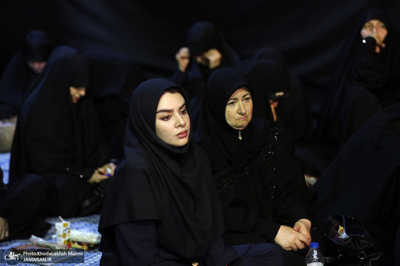 مراسم تجدید بیعت جهادگران با رهبر انقلاب در حسینیه جماران