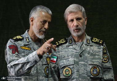 امیر سرلشکر حاتمی، فرمانده کل ارتش: دشمن آسیب‌هایی زد، اما آن‌ها نیز آسیب‌های بزرگ‌تری را متحمل شدند/ تمام رزمندگان ارتش با انگیزه و قدرتی بیشتر در حال آماده‌باش هستند