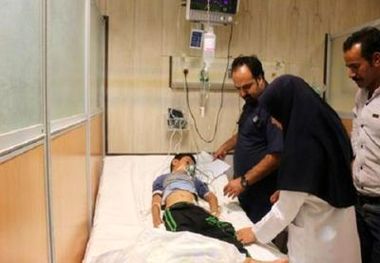 ۲۰ دانش‌آموز با گاز کولر اتوبوس مسموم شدند!