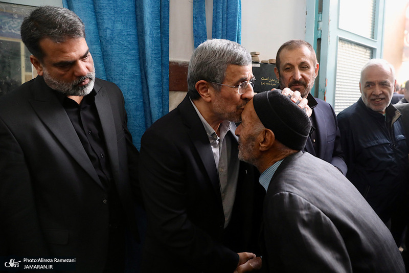 مراسم ختم خواهر محمود احمدی نژاد