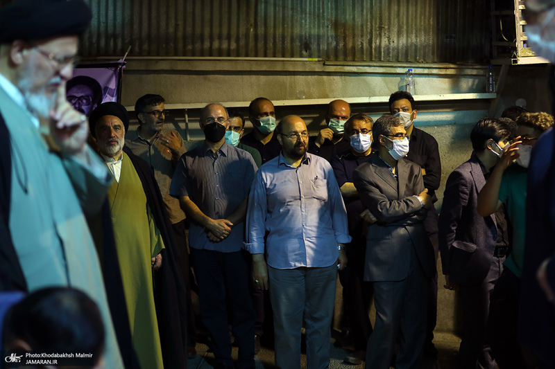 مراسم وداع با پیکر حجت الاسلام و المسلمین سید محمود دعایی در حسینیه جماران -3