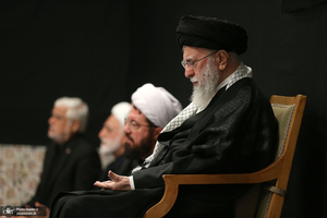 مراسم عزادارای شب عاشورا با حضور رهبر انقلاب اسلامی