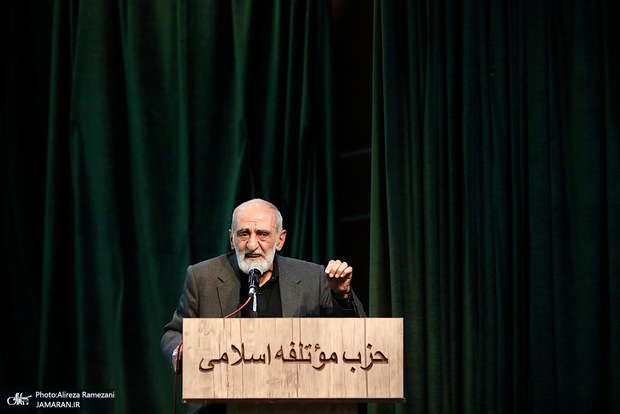 حسین شریعتمداری: عقربه قطب‌نمای زندگی مرحوم عسگراولادی همواره رضای خدا را نشان می‌داد/ مسیر امروز ما بسیار خطیر است، اما خطرناک نیست