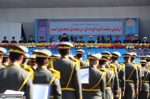 مراسم رژه روز ارتش در جوار حرم مطهر امام خمینی (س) -1