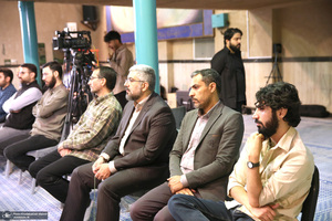 دیدار اعضای جبهه فرهنگی نقلاب اسلامی با سید حسن خمینی
