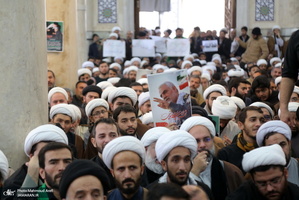 اجتماع طلاب در محکوم کردن اقدام تروریستی دولت آمریکا در به شهادت حاج قاسم سلیمانی