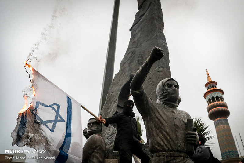 تجمع بزرگداشت شهید سپهبد سلیمانی در میدان فلسطین تهران