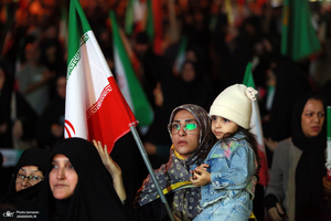 چهل و دومین شب تجمع مردم تهران در میدان الغدیر