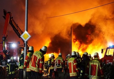 پس از طوفان «هلن» آتش سوزی های جنگلی در کارولینای شمالی آغاز شد