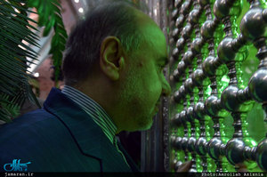 تجدید میثاق وزیر ورزش و جوانان و جمعی از ورزشکاران با آرمان های حضرت امام(س) 