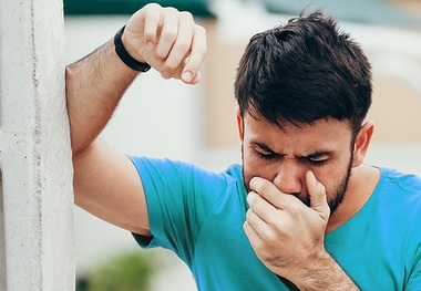 کدام دئودورانت‌ها و ضدتعریق‌ها برای پوست بی‌خطرند؟
