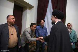 دیدار جمعی از اساتید ودانشجویان کشور تایلند با سید حسن خمینی