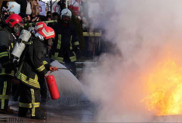 آتش سوزی برج آزادی تهران مهار شد