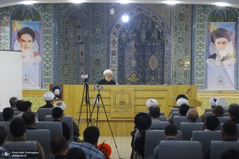 نشست «قرآن و عترت، محور اتحاد مسلمانان در اندیشه امام خمینی(س)» به زبان اردو