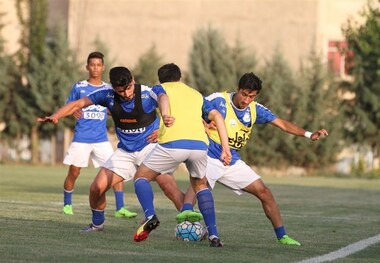 وقتی خرید های استقلال دستمایه شوخی پرسپولیسی ها می شود