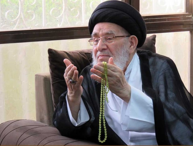 درخواست رساندن سلام به رهبر انقلاب توسط آیت‌الله قزوینی، امام جماعت حرم سیدالشهدا(ع) + فیلم