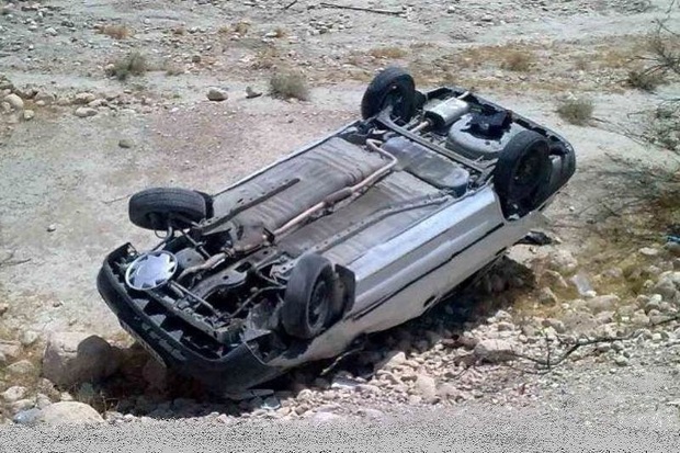 واژگونی یک خودرو در اردستان 2 کشته و یک مصدوم برجا گذاشت