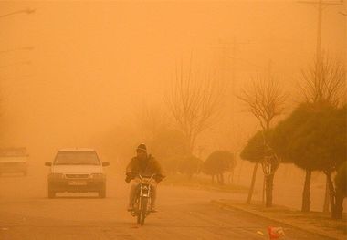 آسمان بروجرد غبارآلود می‎شود