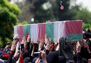 پیکر خلبان هواپیمای 707 ارتش در کرج تشییع شد