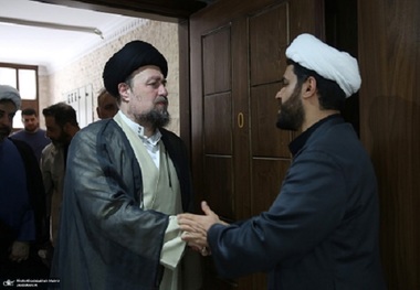  Seyyed Hassan Khomeini issues condolence on passing of Hojjat al-Islam Jamati